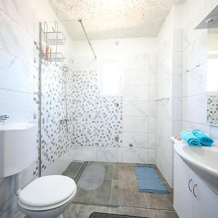 Apartment With Parking Space Privlaka, Zadar - 12957 Privlaka (Zadar)